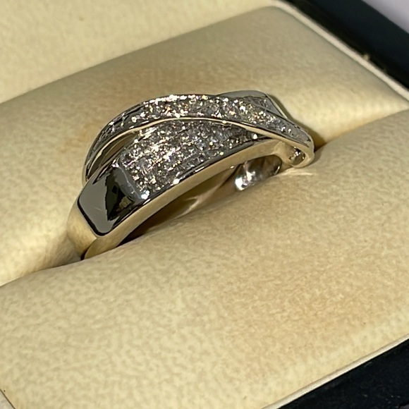 Solid Stamp 10K White Gold Natural Diamond Modern Crossover Band Ring (not 14K ) - Picture 12 of 16